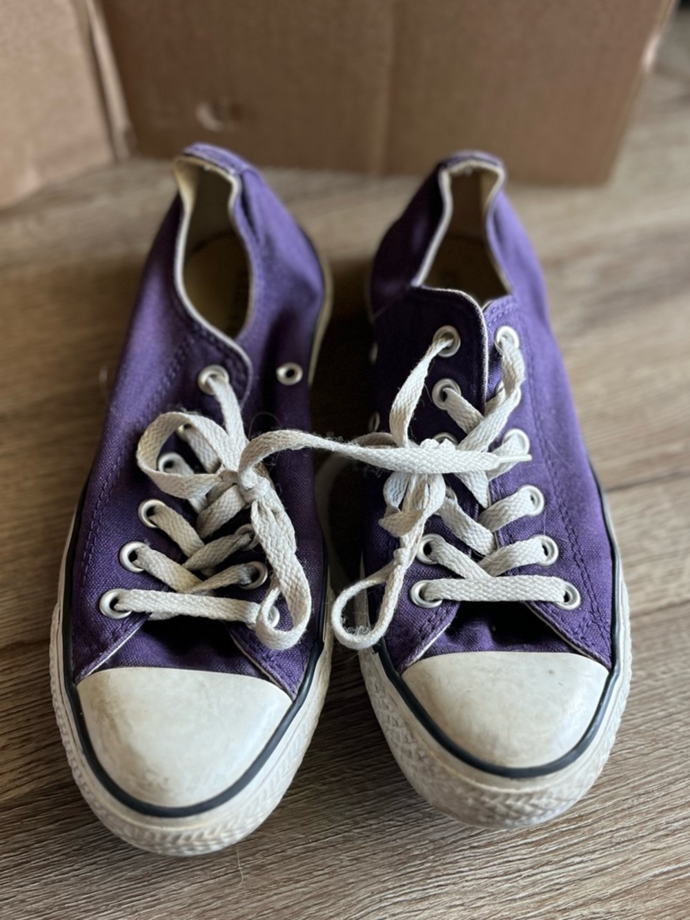 Canvas Low-Top Sneakers - Purple